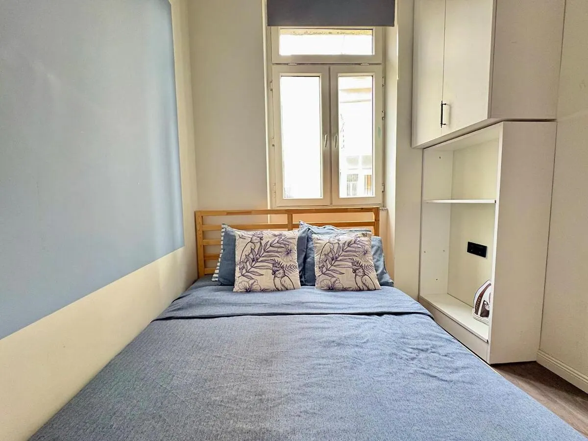 High Ceiling Central Cozy Apartment With 3 Bedroom Beyoglu Isztambul 0*,