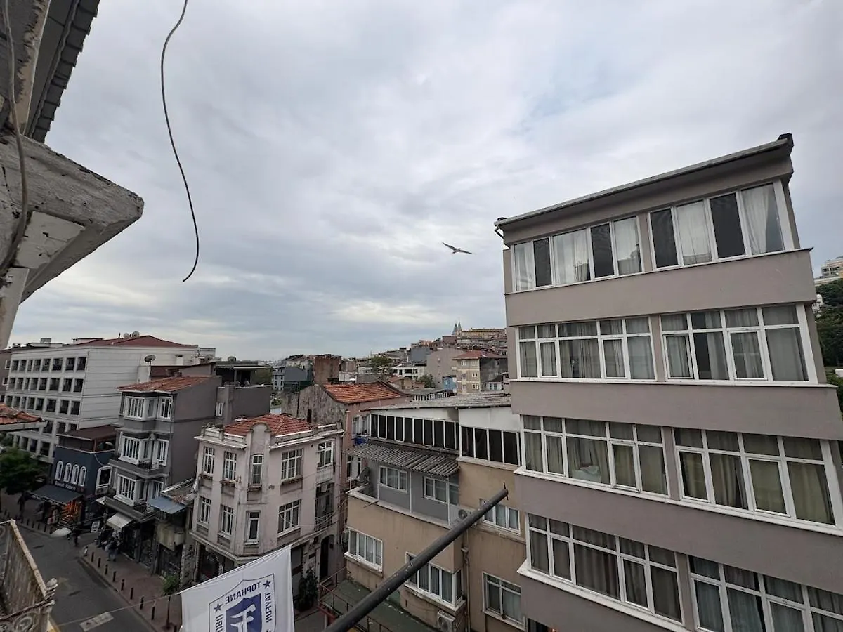 High Ceiling Central Cozy Apartment With 3 Bedroom Beyoglu Isztambul