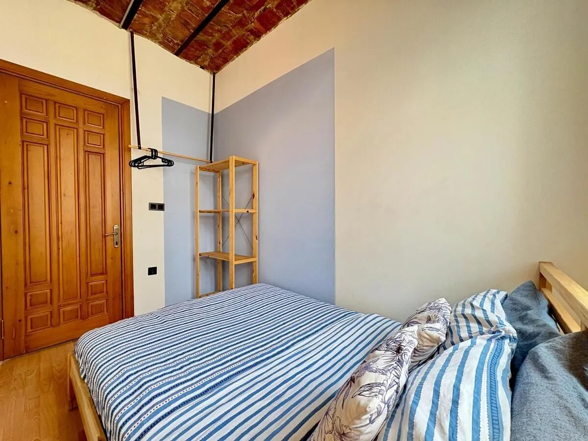 High Ceiling Central Cozy Apartment With 3 Bedroom Beyoglu Istanbul