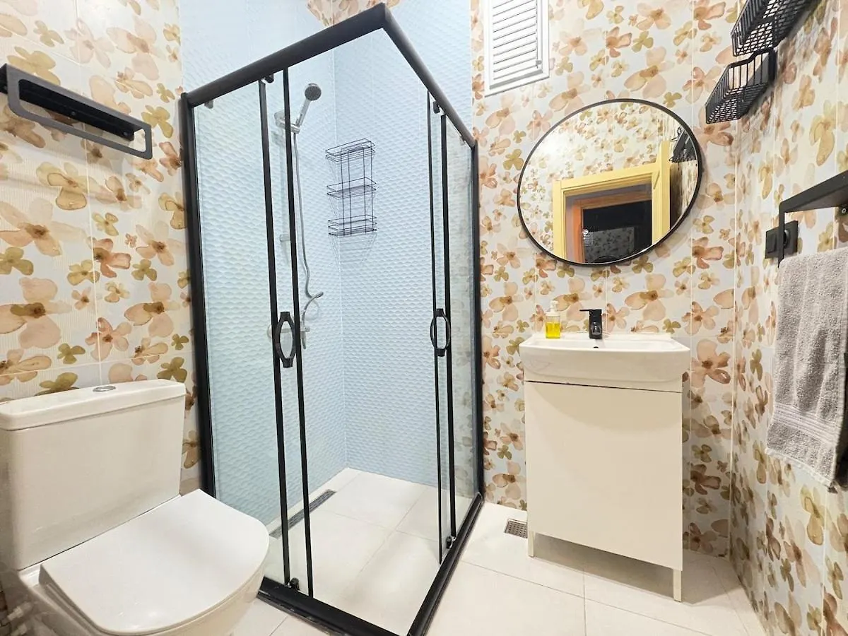 High Ceiling Central Cozy Apartment With 3 Bedroom Beyoglu Istanbul